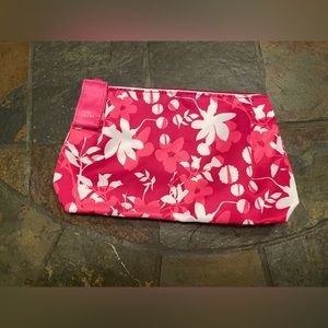 🎉HP😍NWOT Estee Lauder cosmetic bag